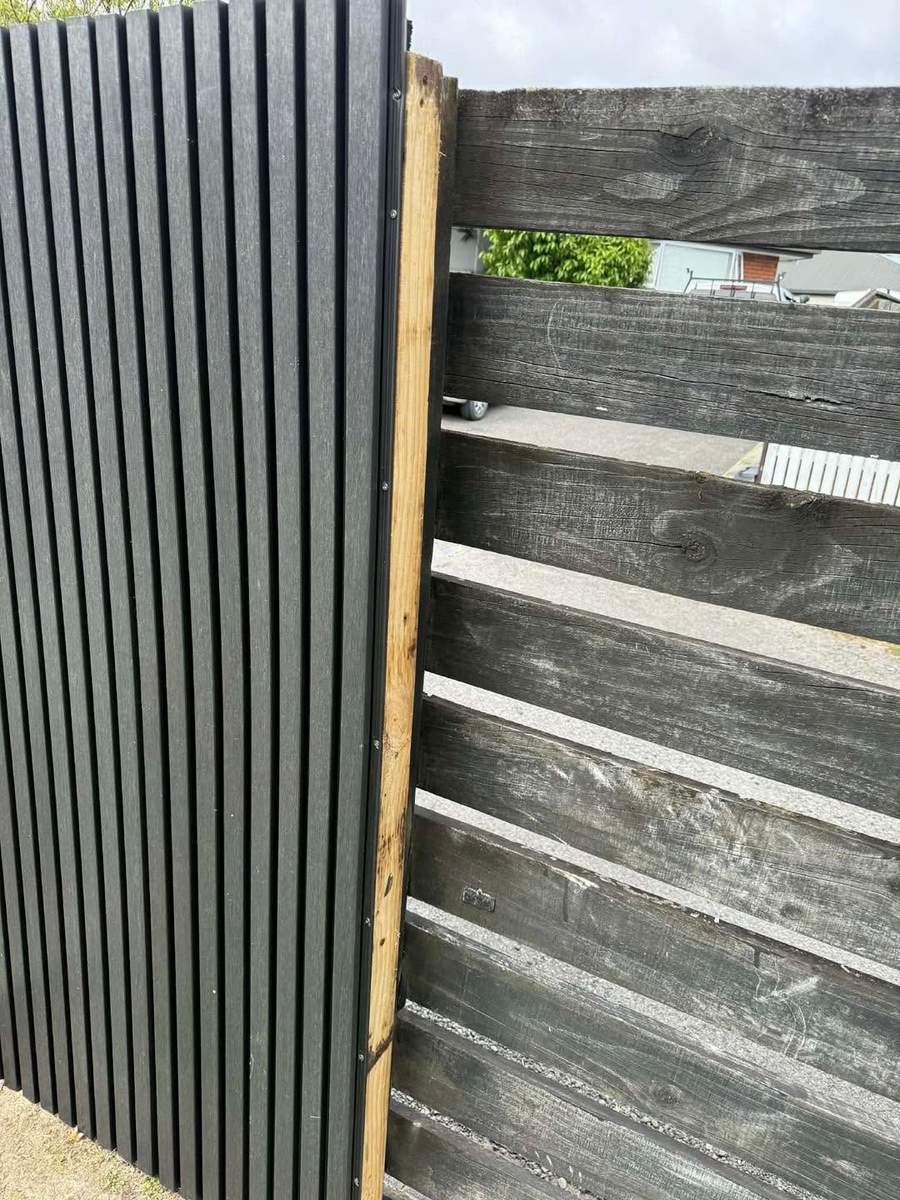 Composite fencing detail, freshly installed